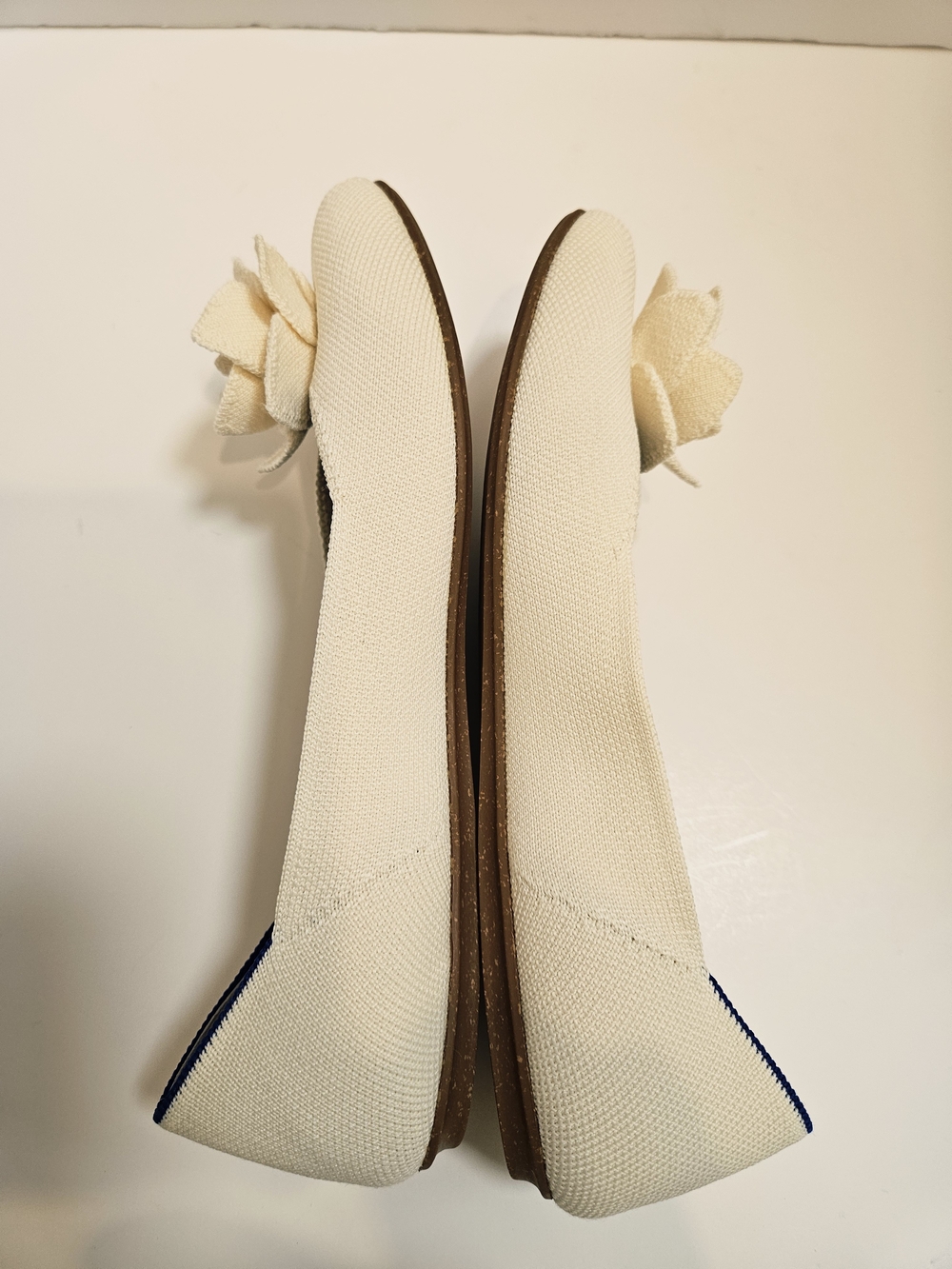 Rothy’s The Point Bloom Ecru Cream 3D Floral Washable Flats Size 9 RUNS SMALL - Picture 13 of 15